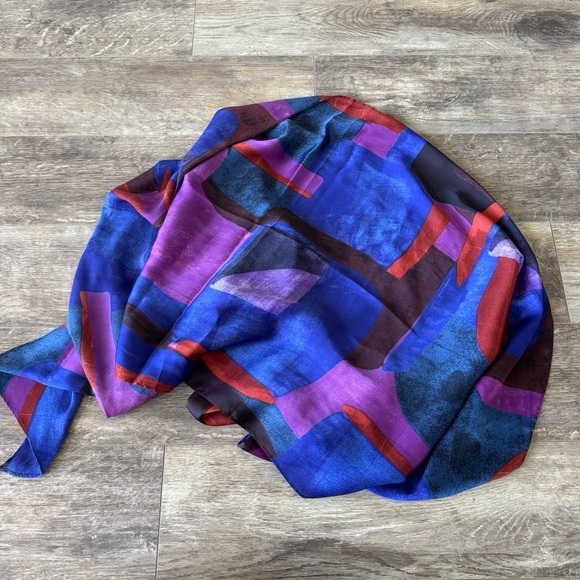 Like new! Coldwater Creek Colorful Geometric Scarf - Picture 2 of 2